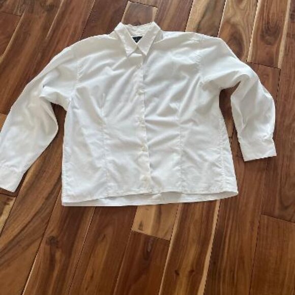 The Limited White Shirt L/S "Beach" Button Down. Small. Oversized - Picture 2 of 8
